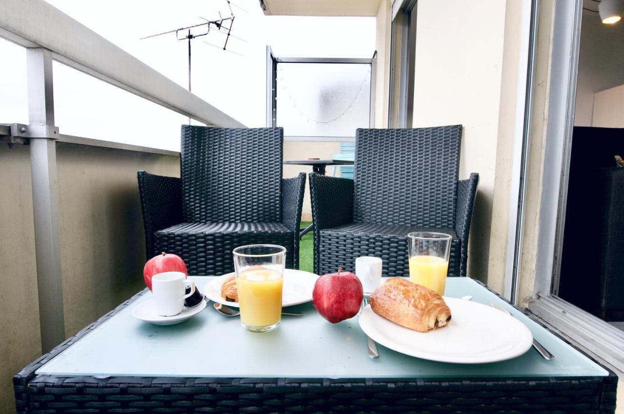 Appart'Hotel Versailles Saint Cyr L'Ecole - Gare Sncf A 100M Et Parking Prive 外观 照片