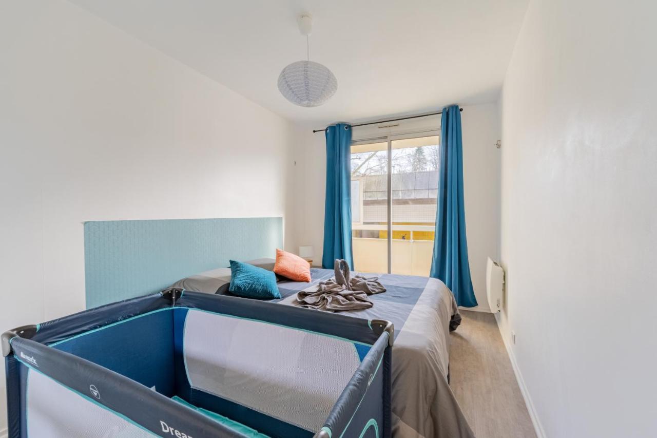 Appart'Hotel Versailles Saint Cyr L'Ecole - Gare Sncf A 100M Et Parking Prive 外观 照片