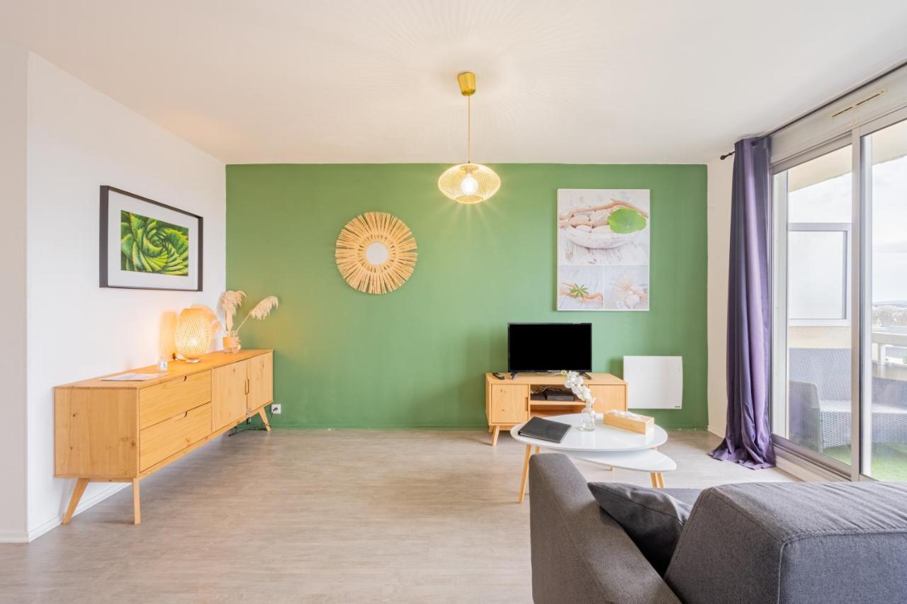 Appart'Hotel Versailles Saint Cyr L'Ecole - Gare Sncf A 100M Et Parking Prive 外观 照片