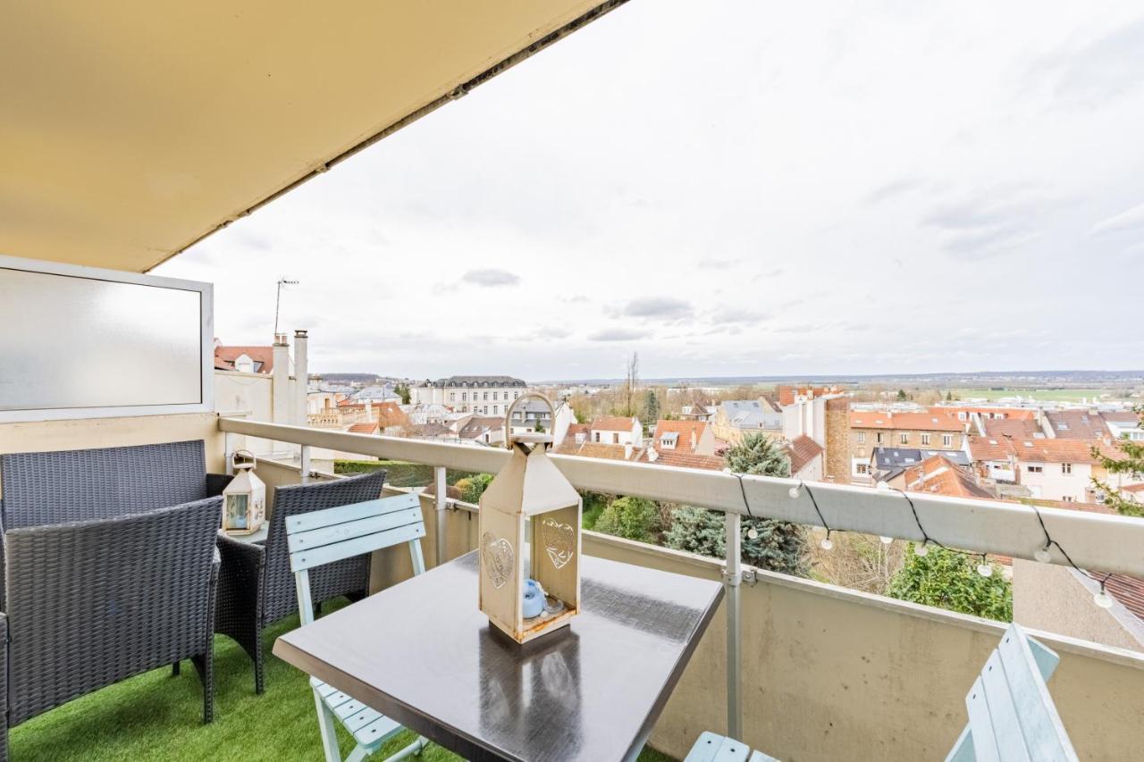 Appart'Hotel Versailles Saint Cyr L'Ecole - Gare Sncf A 100M Et Parking Prive 外观 照片